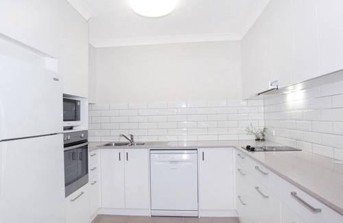 Mooloolaba Apartment | Illawong 4 - 2 Bedroom Unit just opposite the Beach