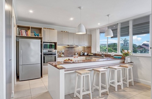 Palm Beach House | Iluka Palm Cove Penthouse