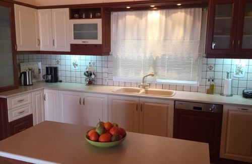 Ermionida House | Immaculate 3-Bed House in Ermioni