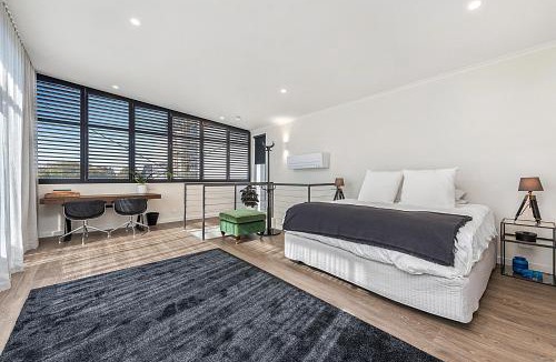 Fitzroy Apartment | Incredible Balcony Duplex in the Heart of Fitzroy