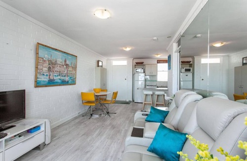 Fremantle Apartment | Indian Ocean Views Apartment Fremantle