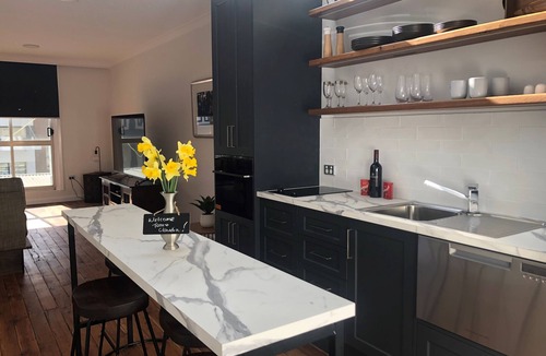 Goulburn Apartment | Industrial Style Unit right in the heart of the CBD
