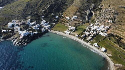 Exomvourgo Apartment | Infinity sea view rooms in Tinos Island Greece