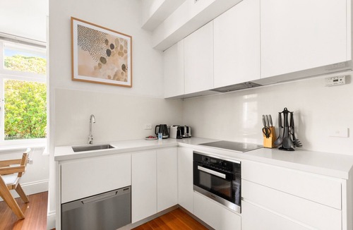 Lewisham Apartment | Inner-West Studio in a Perfect Location