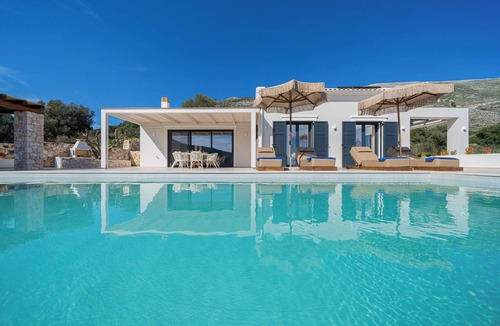 Agia Efimia Villa | Ionian Infinity Villa