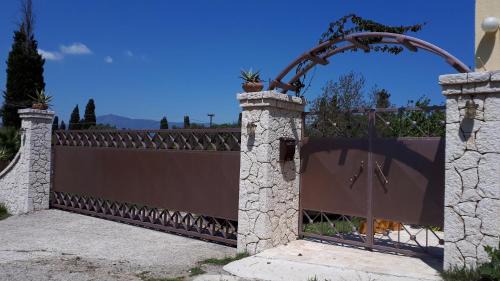 Kontokali Apartment | Iris apartment near Corfu town