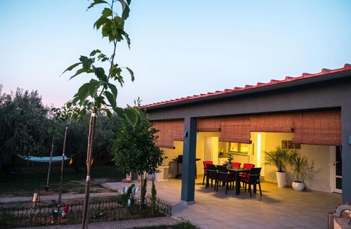 Avdira House | Iris House - The luxury escape