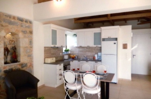 Neochori Villa | IRIS, Luxury Villa with Private Pool in Stoupa