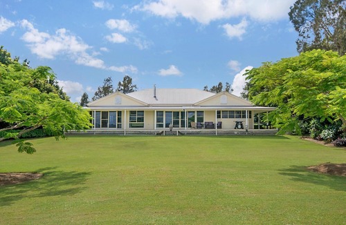 Palmers Island House | Island Getaway | Waterfront near Yamba