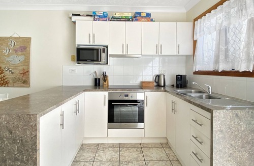 Arcadia House | Island Magic Townhouse 5 - Well-equipped, stylish and affordable townhouse at Alma Bay