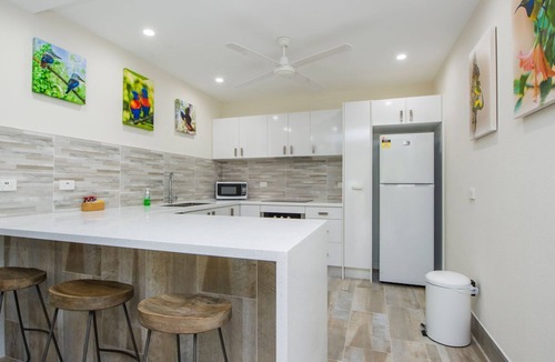 Arcadia Apartment | Island View Unit 2 - Renovated, modern and across the road from Geoffrey Bay Beach