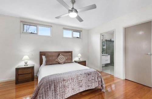St Leonards House | Jetty View