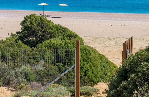 Kiotari Villa | Jewel Blue Beachfront Villa