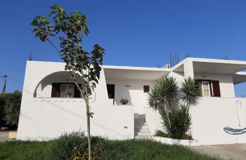 Plaka Apartment | Joanna's Rooms on the Beach