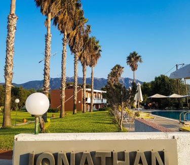 Tingaki Apartment | Jonathan Studio Apartments