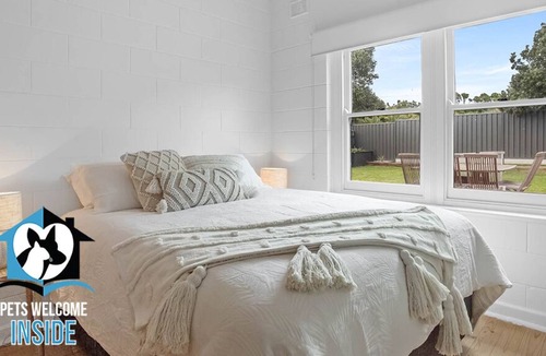Port Elliot House | Just Renovated in the Heart of Pt Elliot