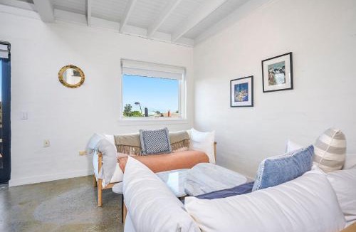 Hampton Apartment | Just Steps Away From Hampton Beach