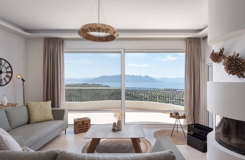 Kontos Villa | Kaerati Villa Aegina