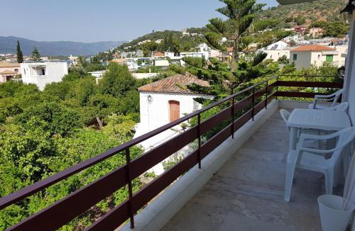 Poros Apartment | Kaikas Studios & Apartments