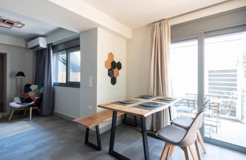 Kalamata Apartment | Kalamata Center Ground Floor 2BR Apt with Small Yard & 1Gbps Fiber