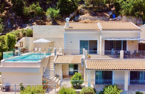 Petaleia Villa | Kalami Beach Villa with private heatable pool