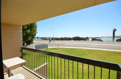 Kalbarri Apartment | Kalbarri Riverview 25 | Waterfront | First Floor