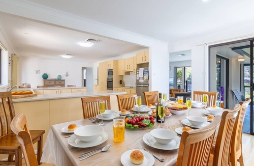 Corlette House | Kallaroo, 3 Kallaroo Street- great house with views, pool, WIFI and aircon