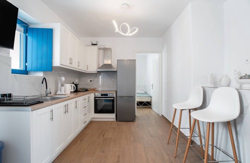 Naxos House | Kalliopis View Country House, Kinidaros – Mountain View, Wi-Fi & Air Conditioning