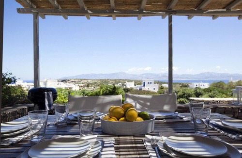 Santa Maria Villa | Kallisti Daphne · Gorgeous Villa - an oasis for 8