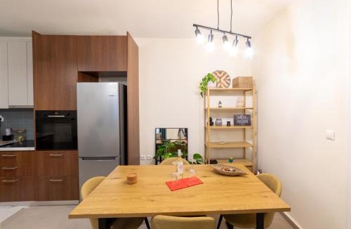 Sparta Apartment | Kariatides