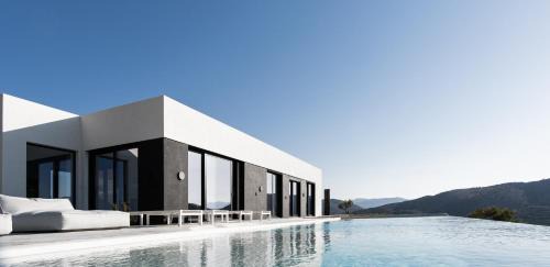 Pefki Villa | KATHOS RESIDENCE