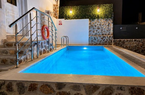 Kremasti Villa | Katsaras Sunset & Pool House