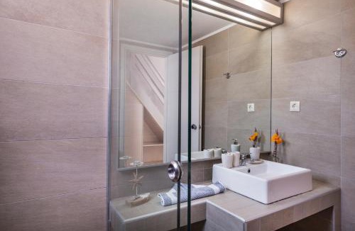 Stavros Apartment | Kavos Hotel & Suites