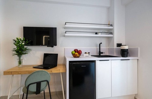 Kalamata Marina Apartment | KEDL Junior Suites 102