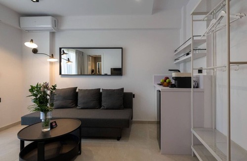 Kalamata Marina Apartment | KEDL Junior Suites 301