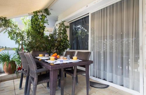 Kifisia Apartment | KEFALARI View