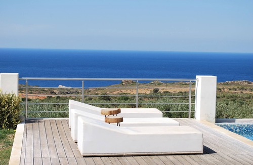 Livadia Villa | Keramoti Villas - Villa Aphrodite - Affordable luxury - Peace and Tranquility