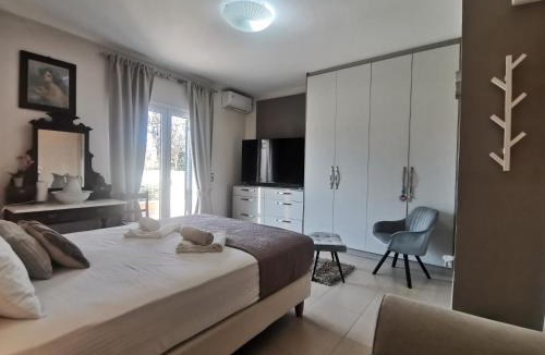 Alepou House | KEY POINT Town House