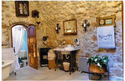 Agios Georgios Sykousis Apartment | KH Traditional House