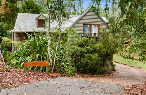 Sawmill Settlement House | King Parrot Retreat - Base of Buller