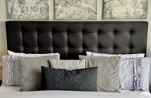 Circular Head Council Bed & Breakfast | King suite with bay views- breakfast included