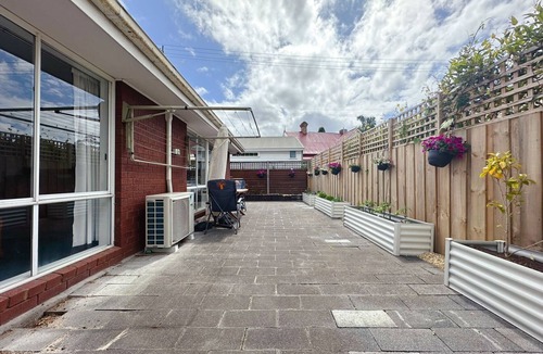 Hobart Central Business District House | Kings Corner - 5min to CBD & 20min to Airport