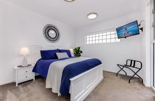 Kings Beach Apartment | Kings Edge Unit 1 Kings Beach QLD