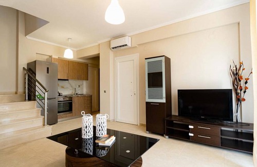 Flogita Apartment | Kiosse Maison 1 by TravelPro Services - Nea F...