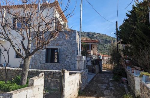 Lefktron House | kipaki-trachila Mani