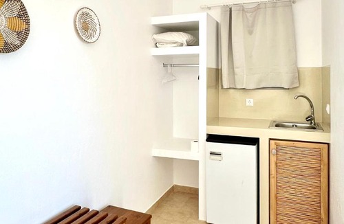 Parikia Apartment | Kirki Rooms on the Hill