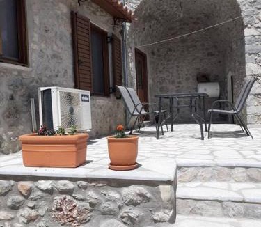 Leonidio Apartment | klisounis house