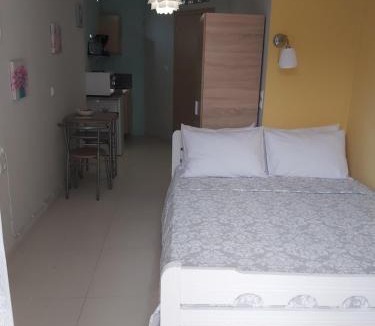 Nea Chora Apartment | Konstantina's studio near the beach