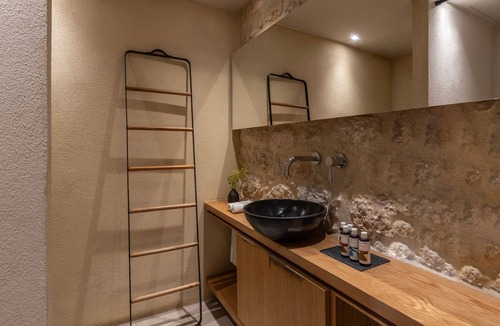 Oitylo House | Korona Boutique Hotel - Deluxe Room