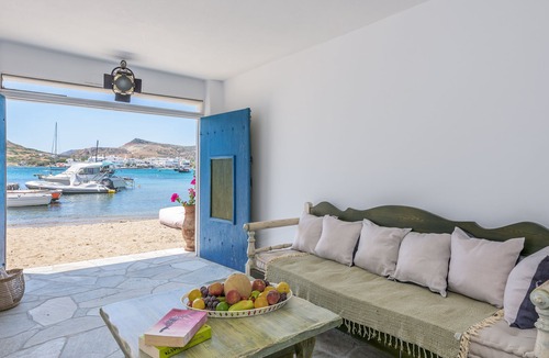 Apollonia House | Koufiakas Boathouse